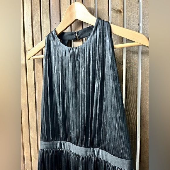 GENTLE FAWN | LORETTA black shimmer pleated mini dress open back - size  6 - Picture 4 of 9